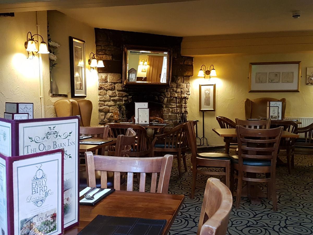The Old Barn Inn ニューポート エクステリア 写真